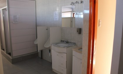 Baños completamente equipados